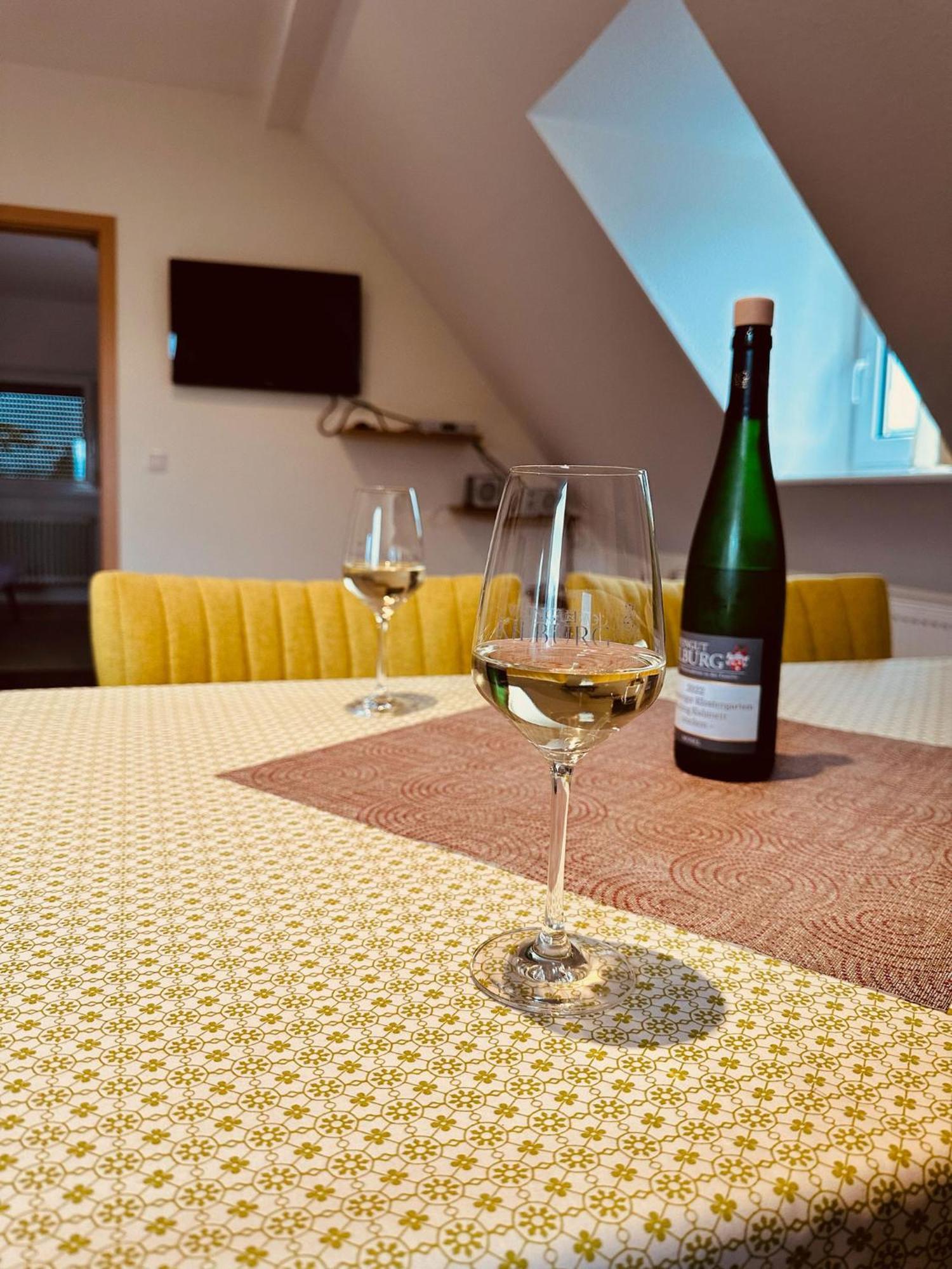 Ferienwohnungen Weingut Kilburg Brauneberg Room photo